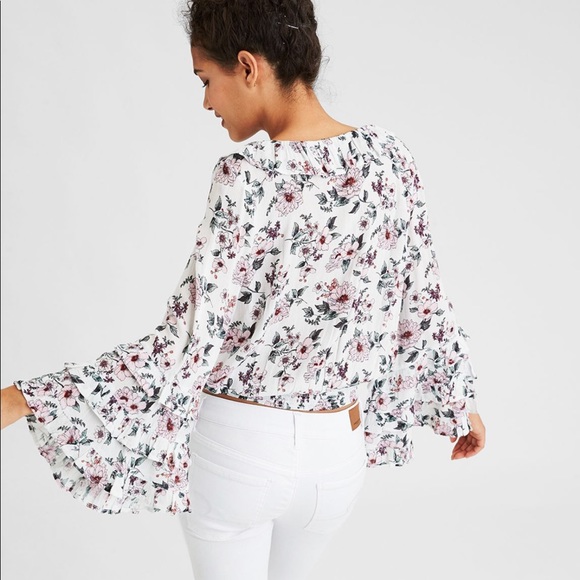 AEO Floral Wrap Front Ruffle Sleeve - Picture 6 of 6
